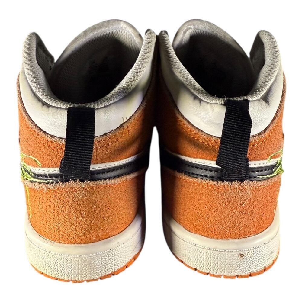 Nike Boys Air Jordan 1 Mid SE DQ8390-100 White Basketball Sneakers Size 1.5Y - Picture 5 of 8